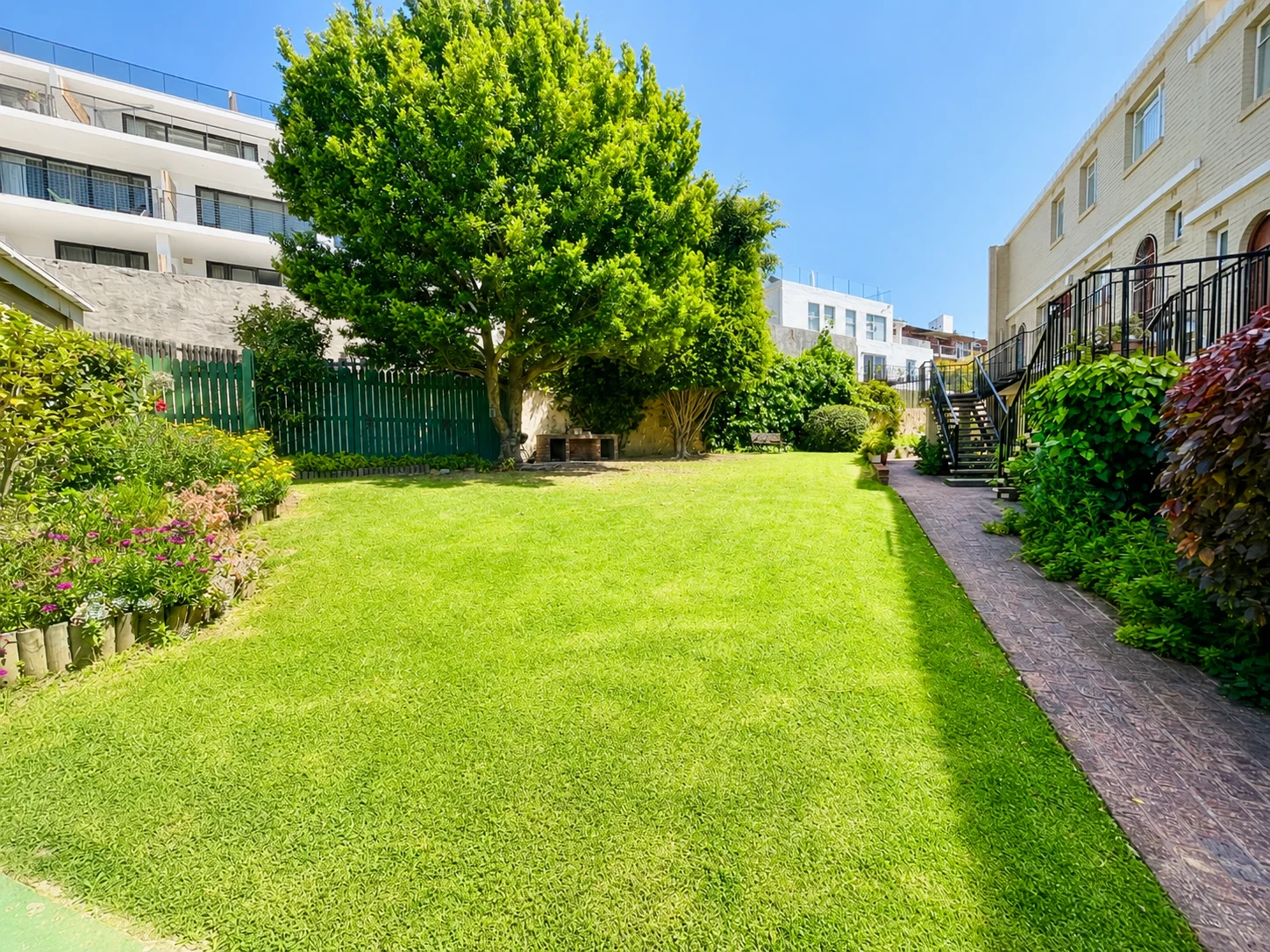 Panorama Sea-View Apartment garden view 4